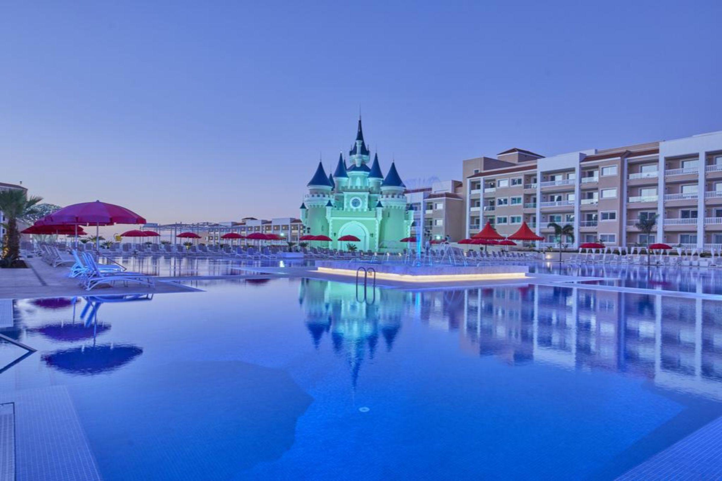 Bahia Principe Fantasia Tenerife ซานมิเกลเดียโบนา ภายนอก รูปภาพ The resort's main pool