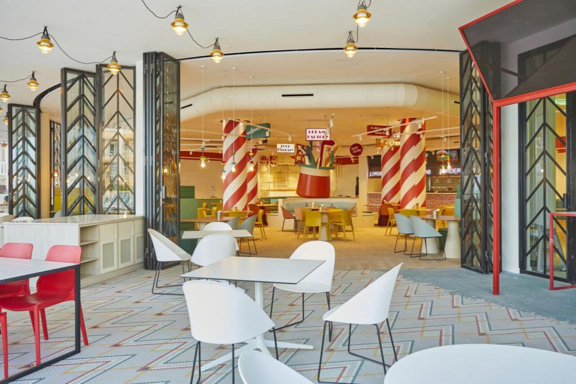 Bahia Principe Fantasia Tenerife ซานมิเกลเดียโบนา ภายนอก รูปภาพ The interior of the restaurant